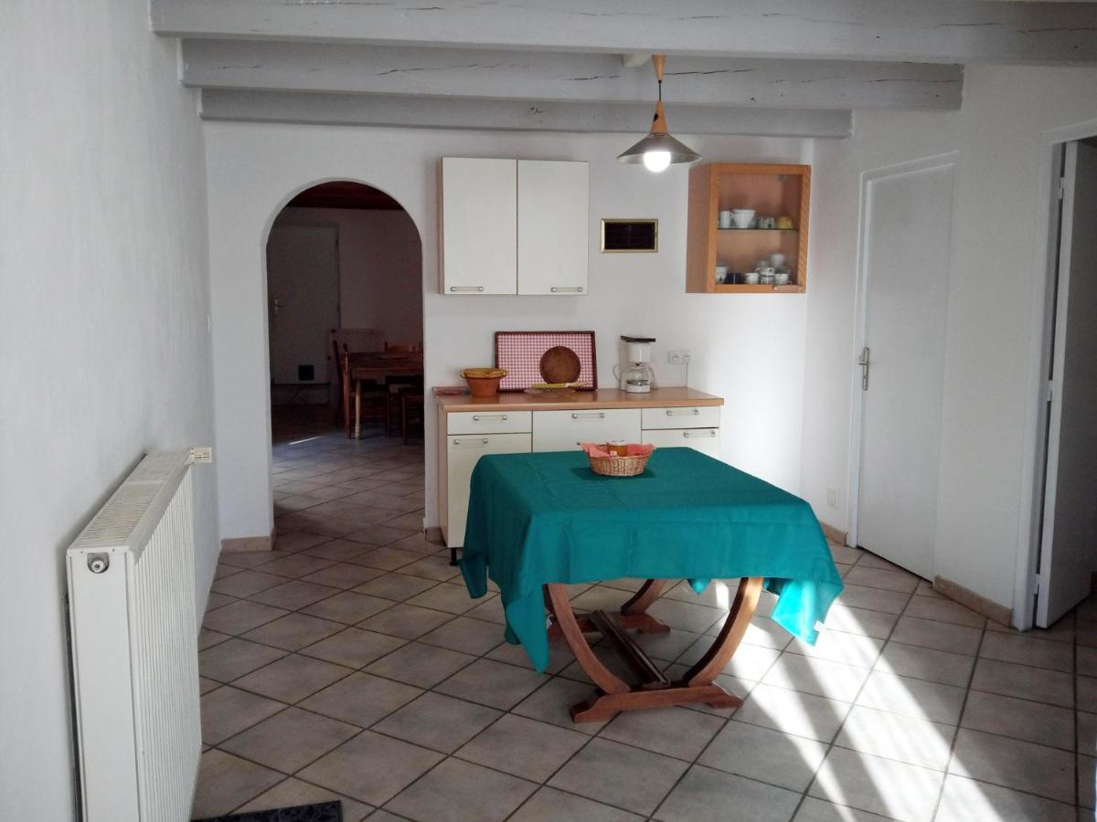 Le Bourdon bleu à Celles en Bassigny - Housity