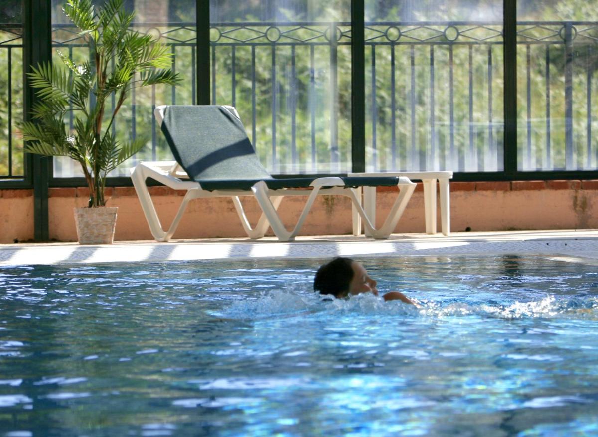 Piscine de l'établissement Le Domaine de Falgos Golf & Spa ou située à proximité