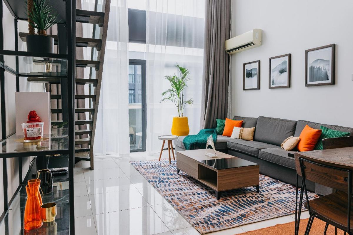 The Avery, 2 Bed Duplex Apartment at Embassy Gardens - Housity