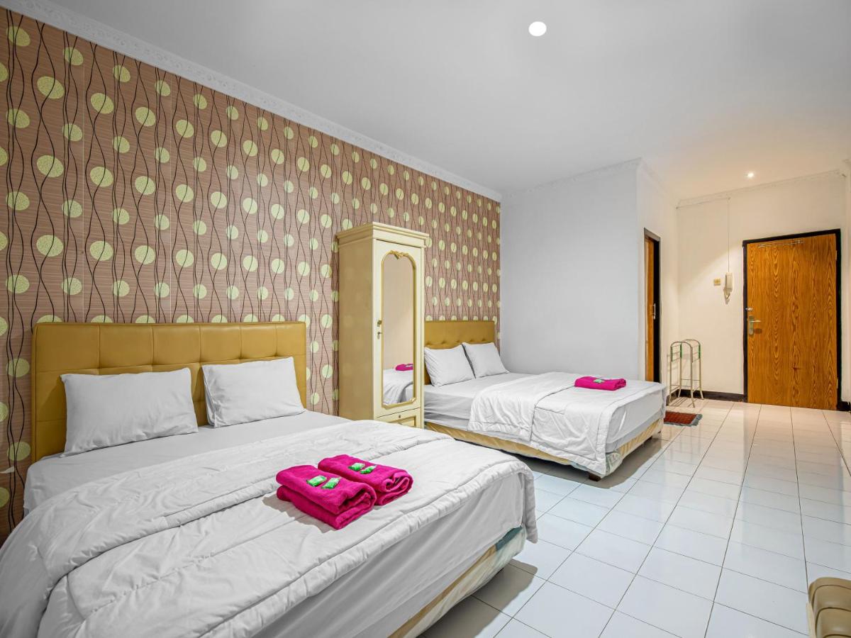 Suitetrails - Hotel Cempaka Sari