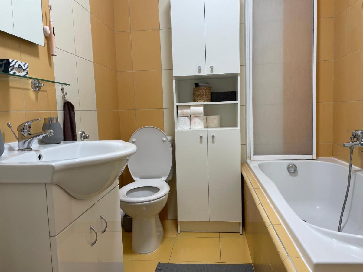 Cozy apartment near the city center - Housity