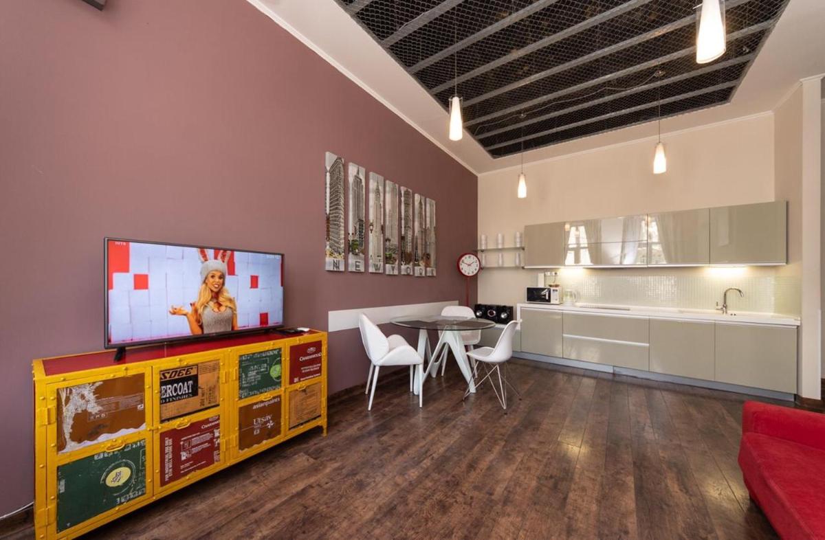 Alex Apartments on Lva Tolstogo - Housity