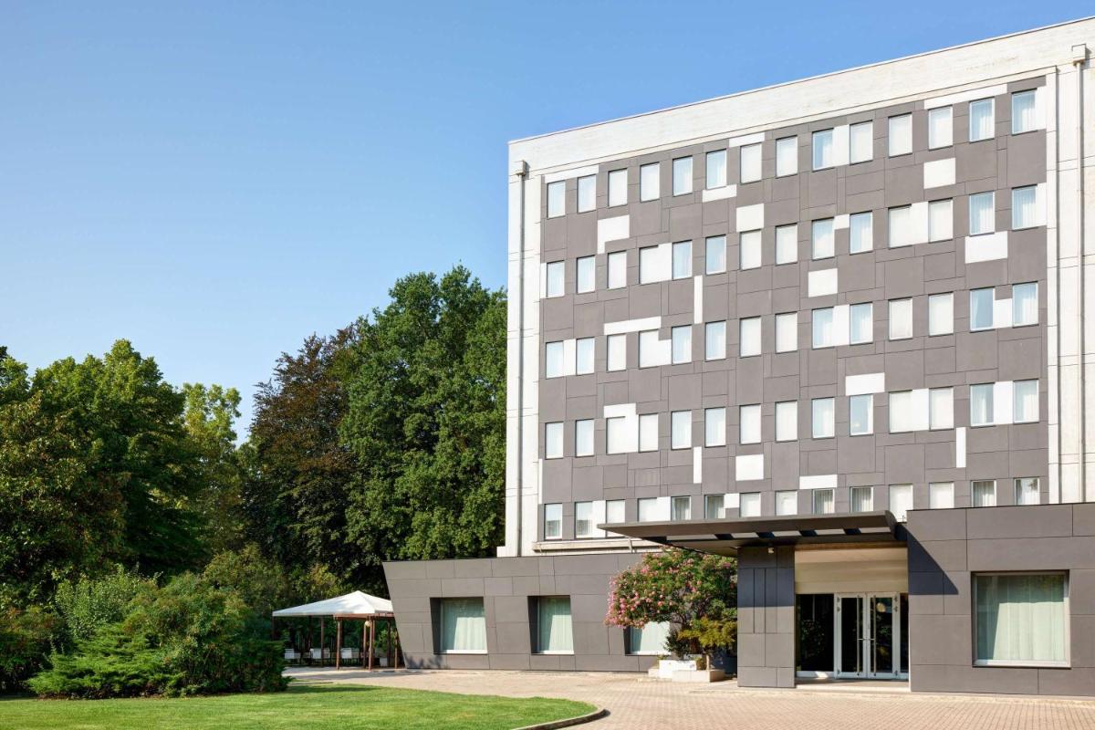 Best Western Park Hotel Continental - Housity