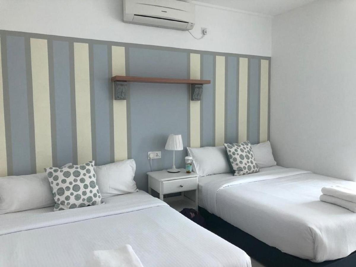 09-Mount Austin Akademike Suite Apartment 2bedroom for 6pax - Housity