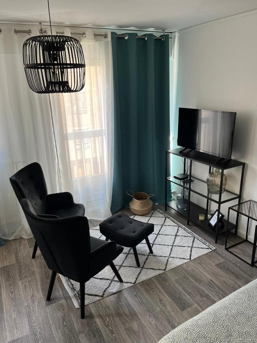Studio équipé à neuf à la Part-Dieu WIFI, Netflix et petit-déjeuner inclus - Housity