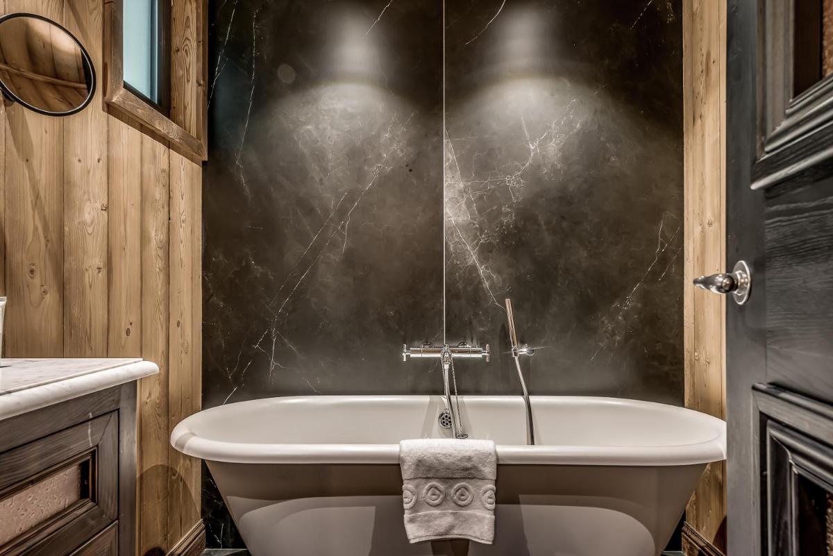 Salle de bains dans l'établissement Hotel & Spa Le Val d'Isère