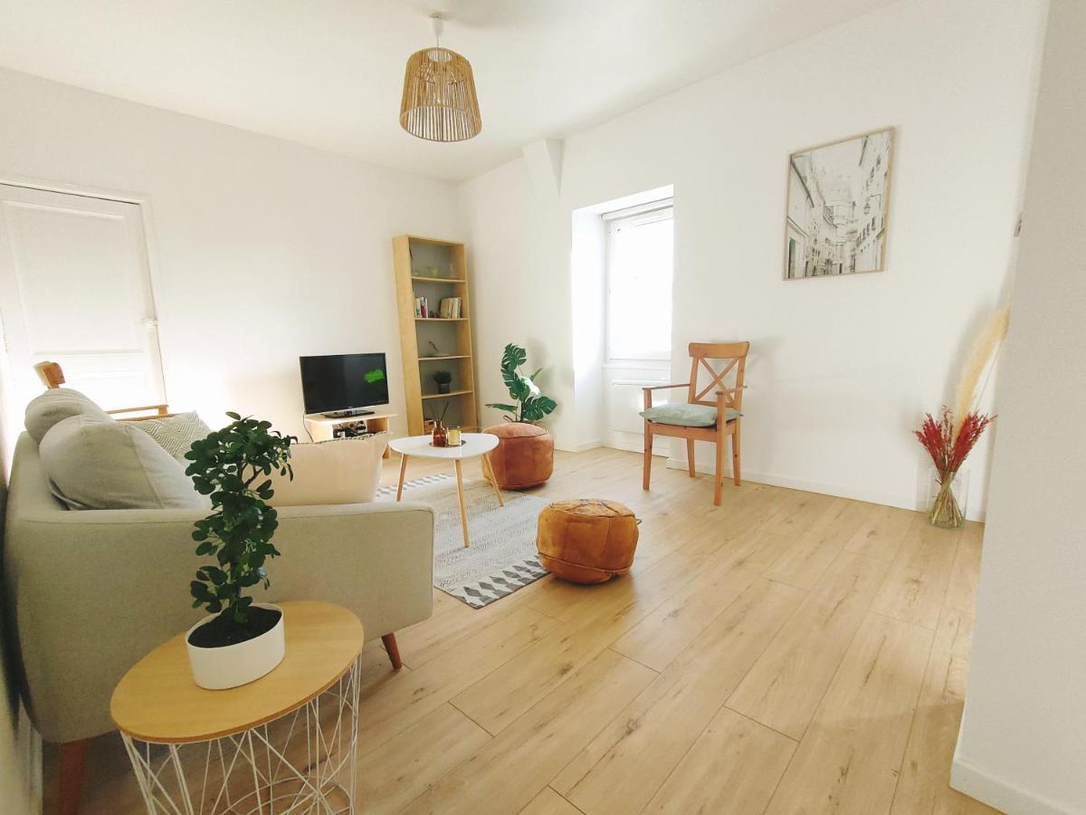Quiet & Cosy near Loire River & Tramway - Housity
