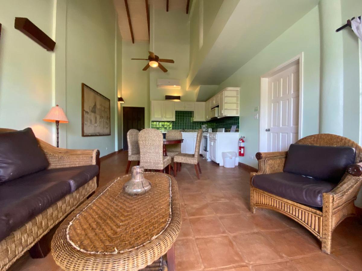 Tranquility Beach Suites - Housity