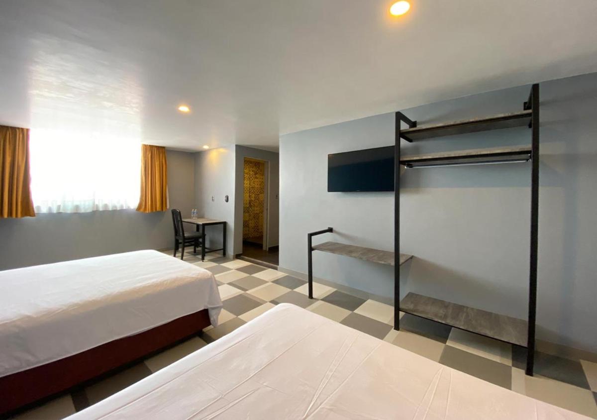 Hotel Estrella de Oriente - Housity