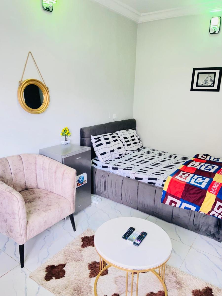 One bedroom apartment at Adekule Yaba - Housity