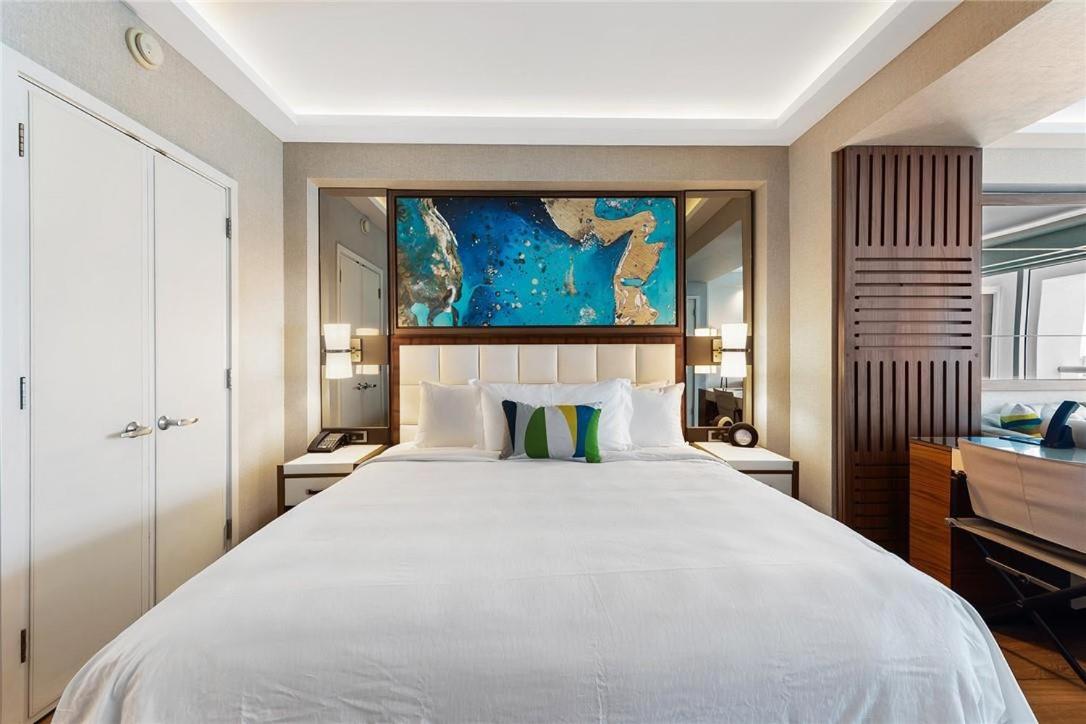 Luxury Suite at Conrad Fort Lauderdale - Housity