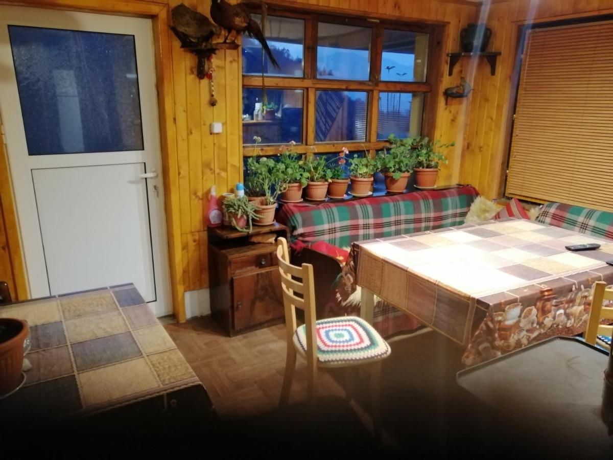 Стаи за гости Шейтанови - Housity