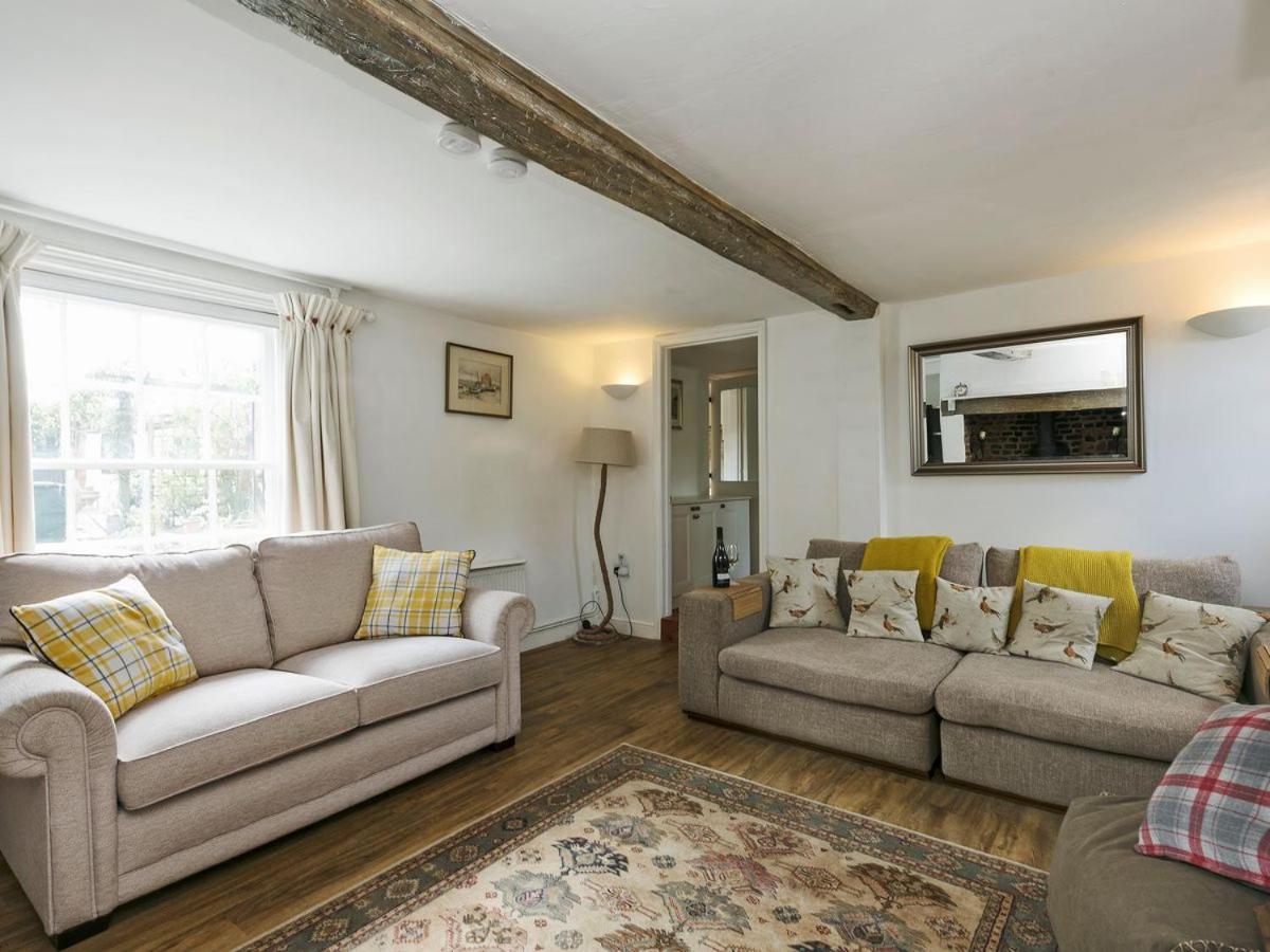 Jennis Cottage - Housity
