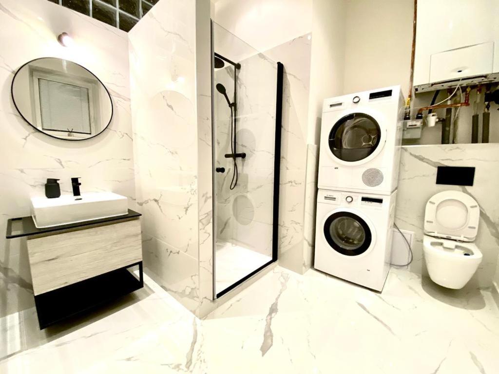 Entrez Apartment 3 - Historical Centre - Housity
