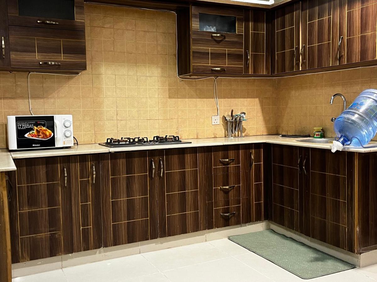 Suitetrails - Entire 1 BR Apartment: Netflix, Youtube.
