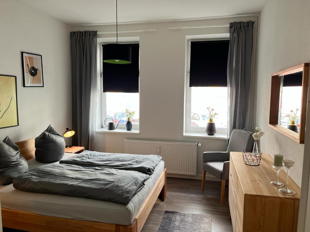 Schmuckstück im Herzen Rostocks mit grüner Oase - Housity