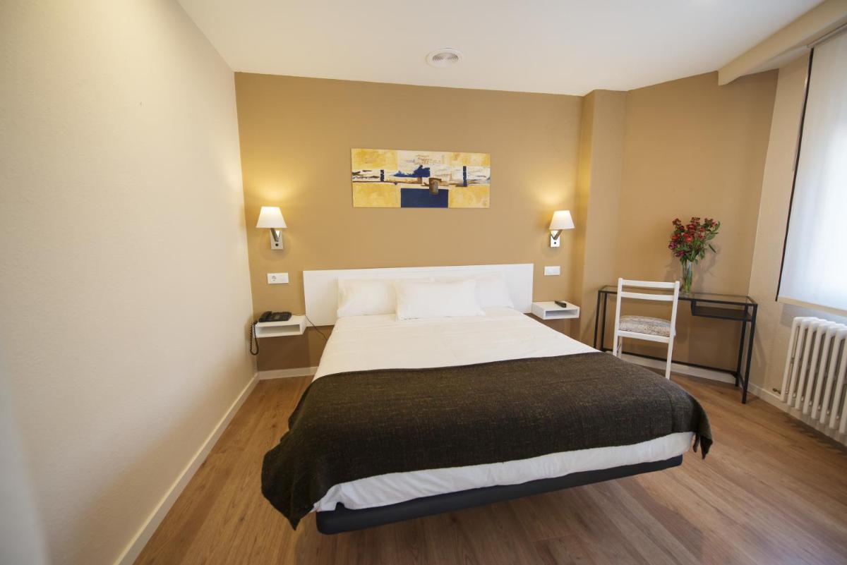 Hotel Miño - Housity