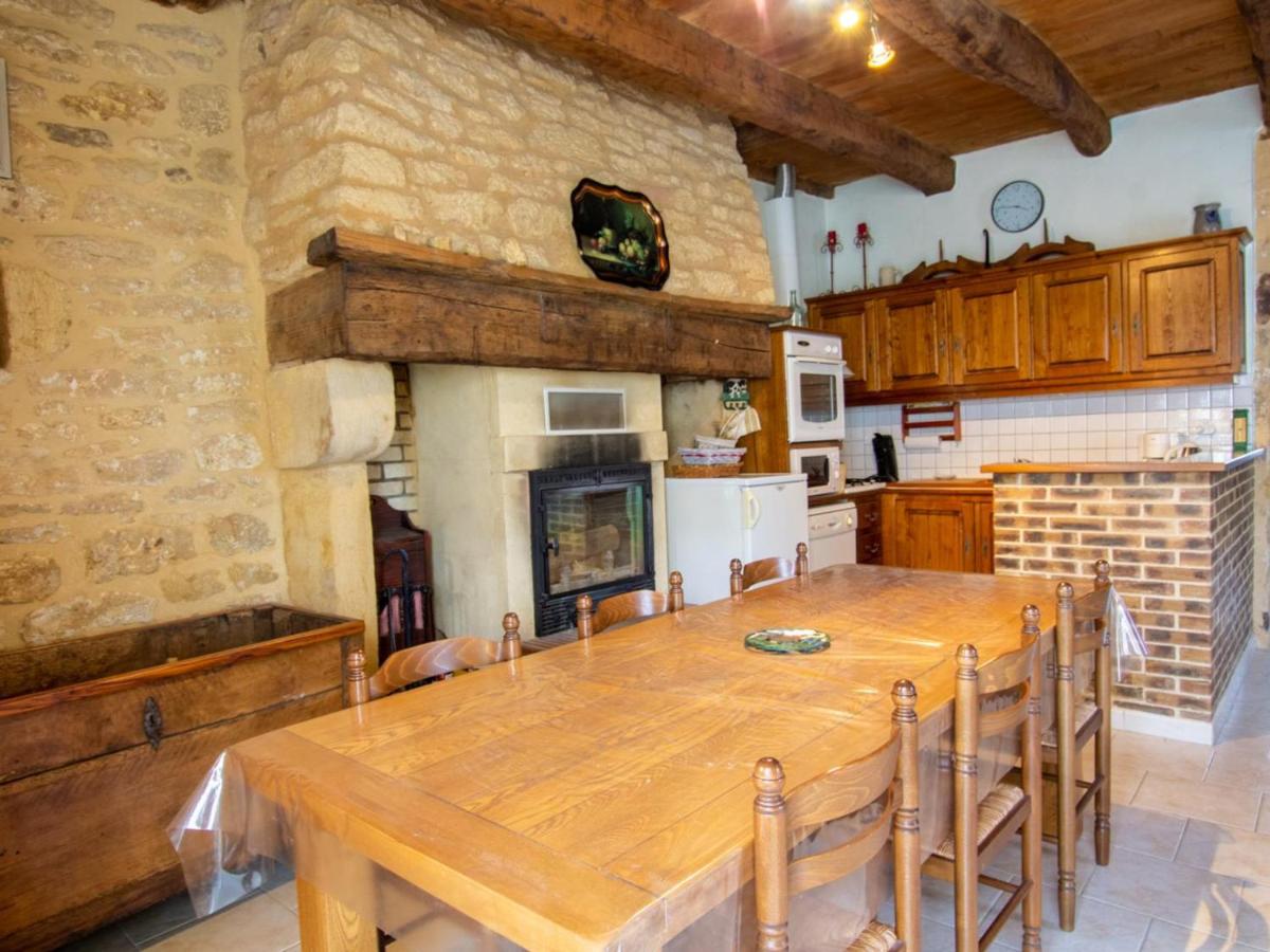 Maison de campagne avec cheminée, grand jardin et proximité sentiers de randonnée - FR-1-616-181 - Housity