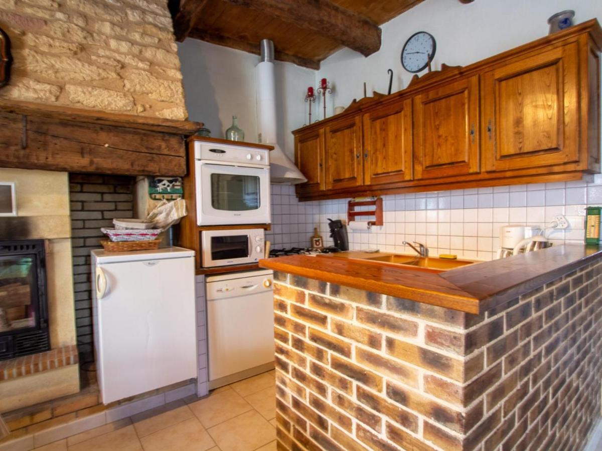 Maison de campagne avec cheminée, grand jardin et proximité sentiers de randonnée - FR-1-616-181 - Housity