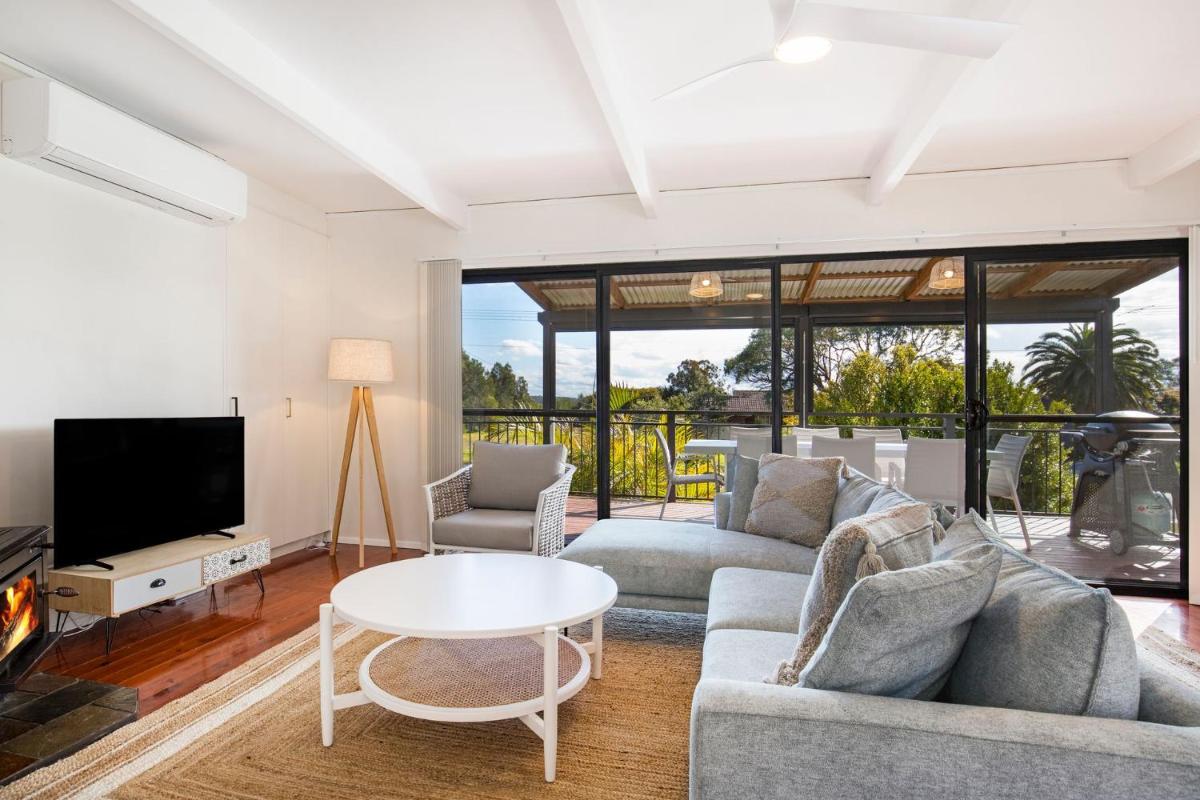 Curleys Sunsets Pet Friendly 10 Mins Walk to Beach - Housity