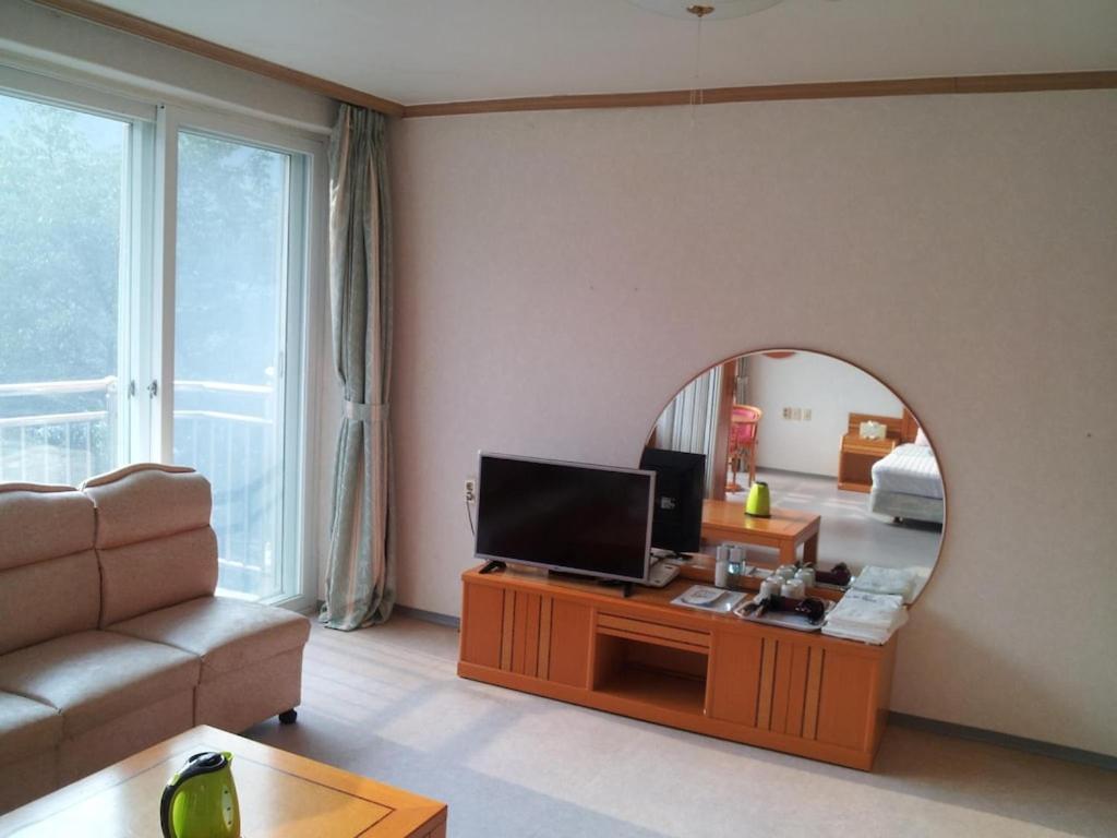 Galcheon Family Resort - Housity