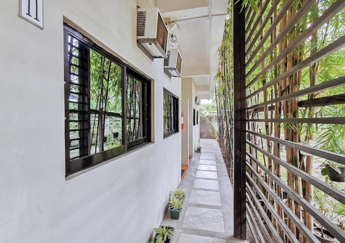 RedDoorz near KCC Mall Gensan - Housity