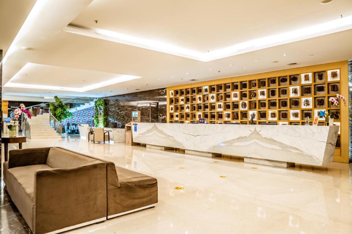 Grand Tjokro Premiere Bandung - Housity