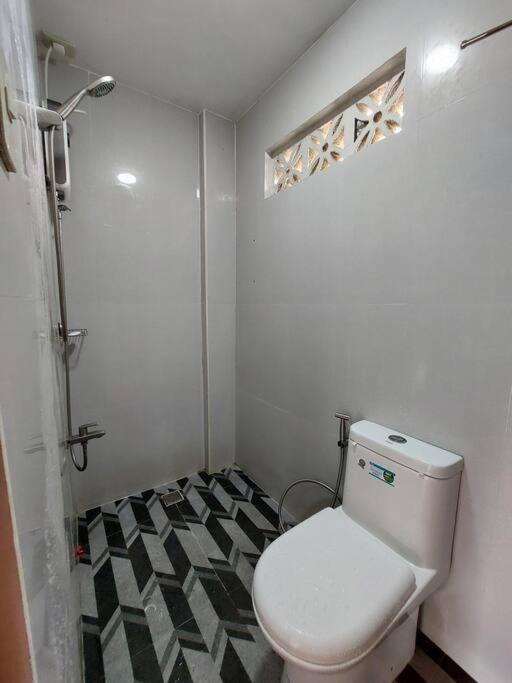 Grace Victoria - Housity