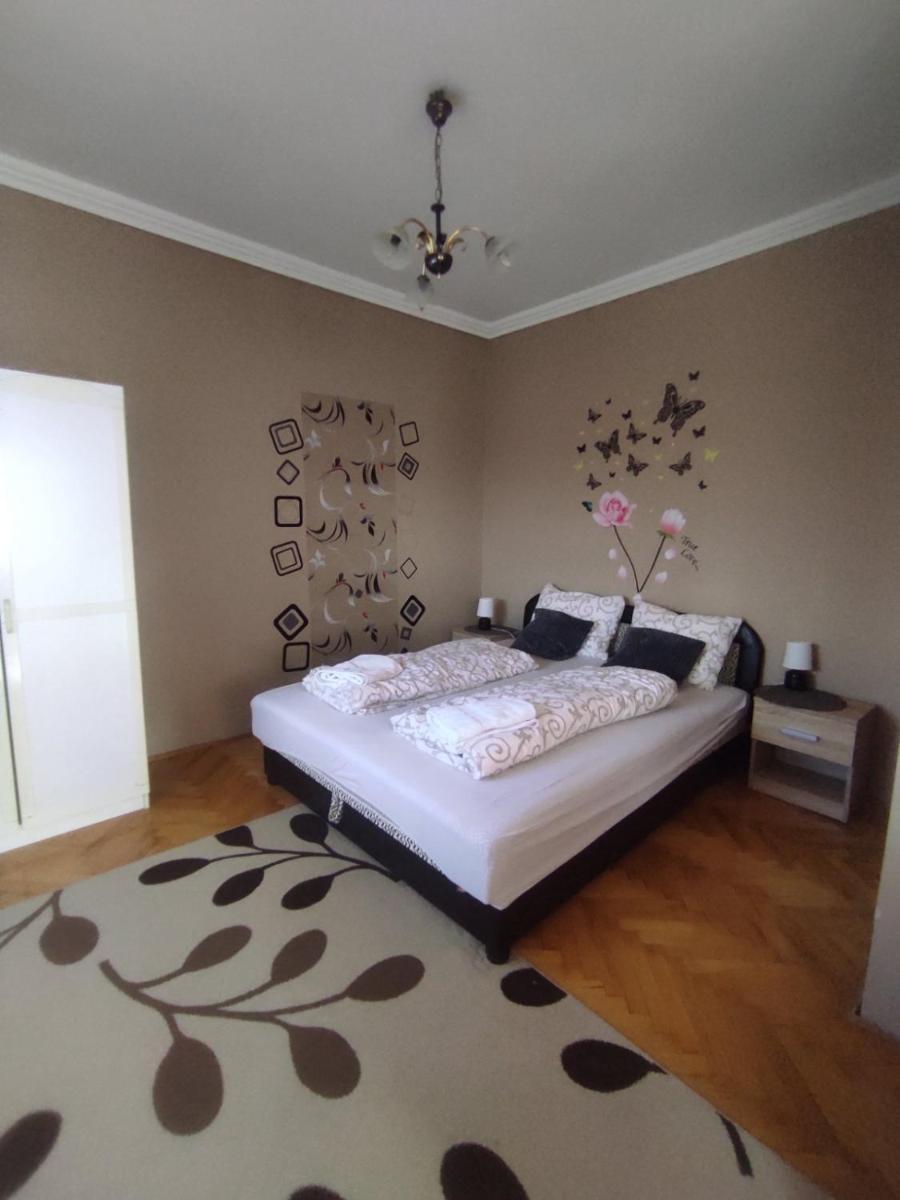 Mo relax vendégház - Housity