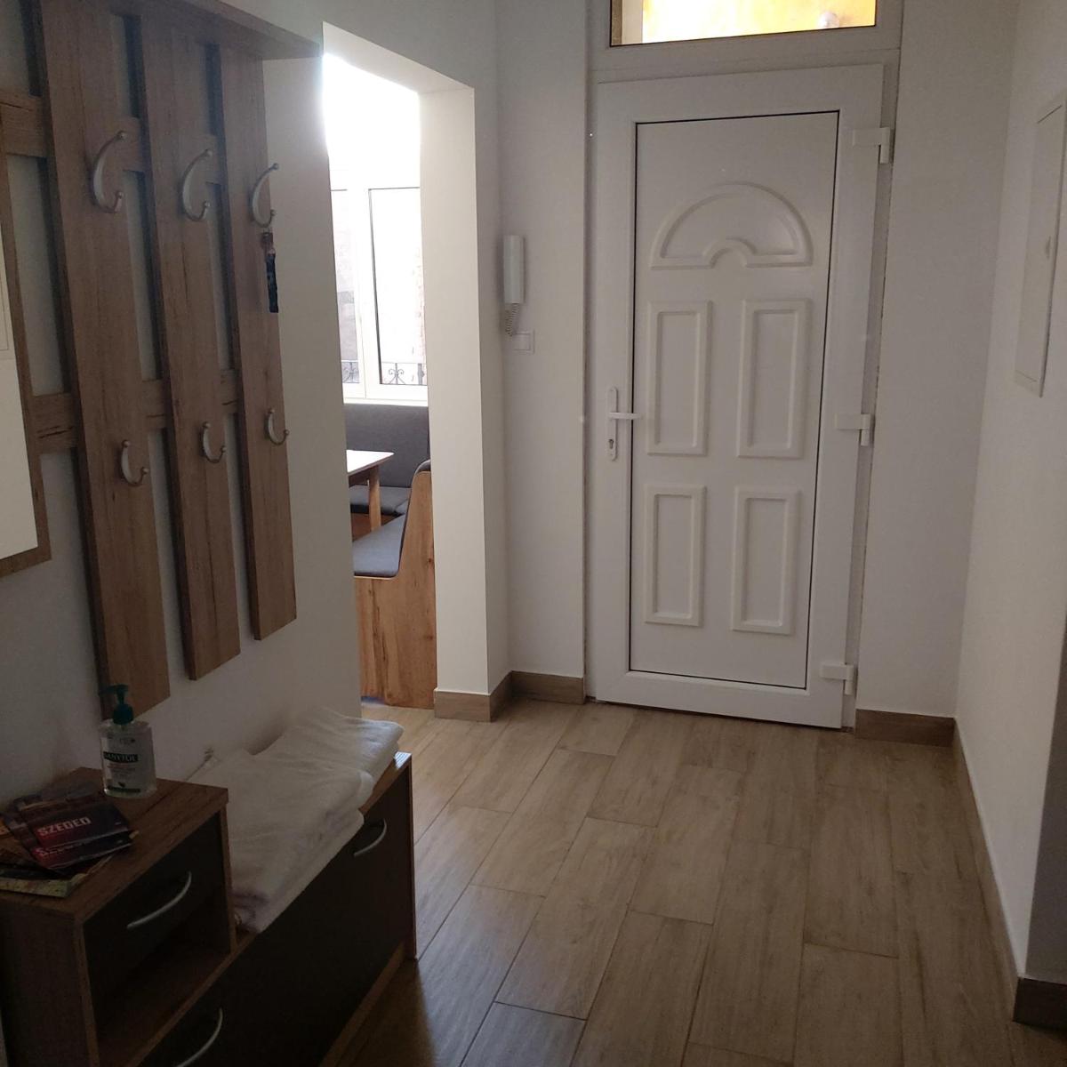 Árkád Center Apartman - Housity