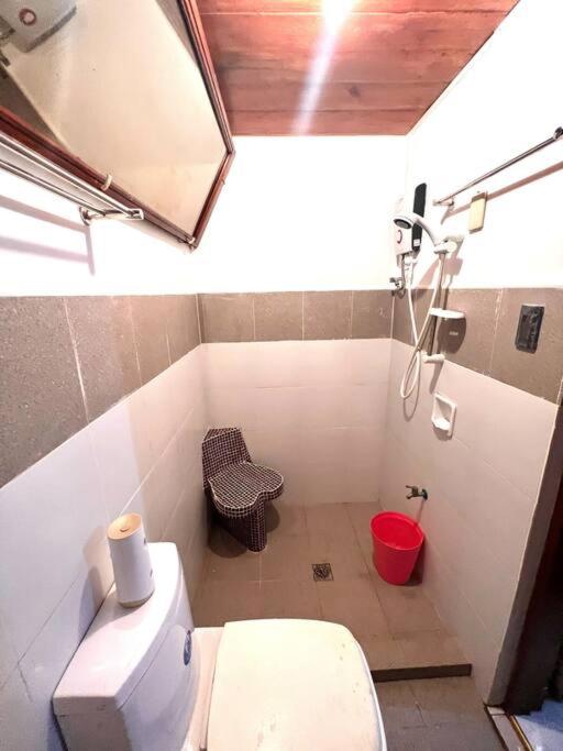 Suitetrails - Tiny Brickhouse Vacation Home in Irosin