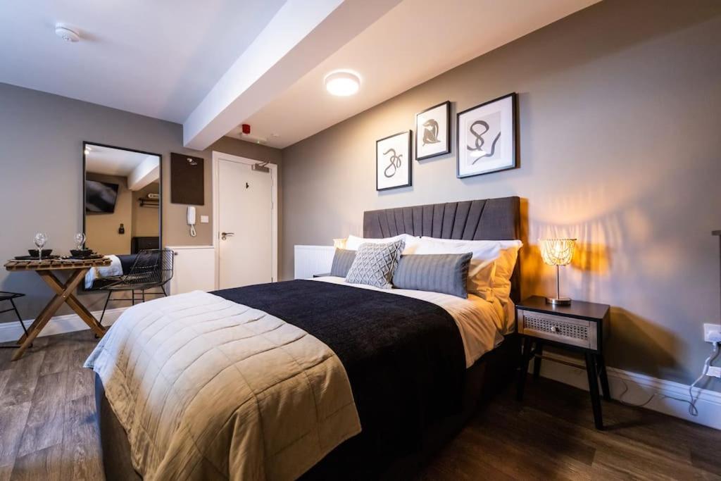 Veyron Apartments - part of the V Group - Housity