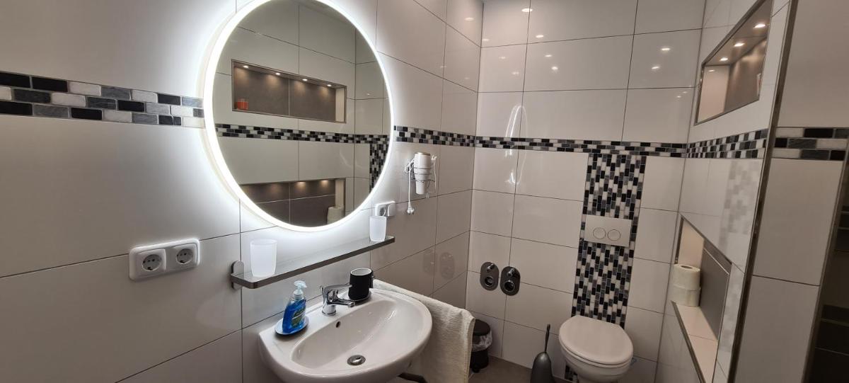Adessa Apartment - Hizvo