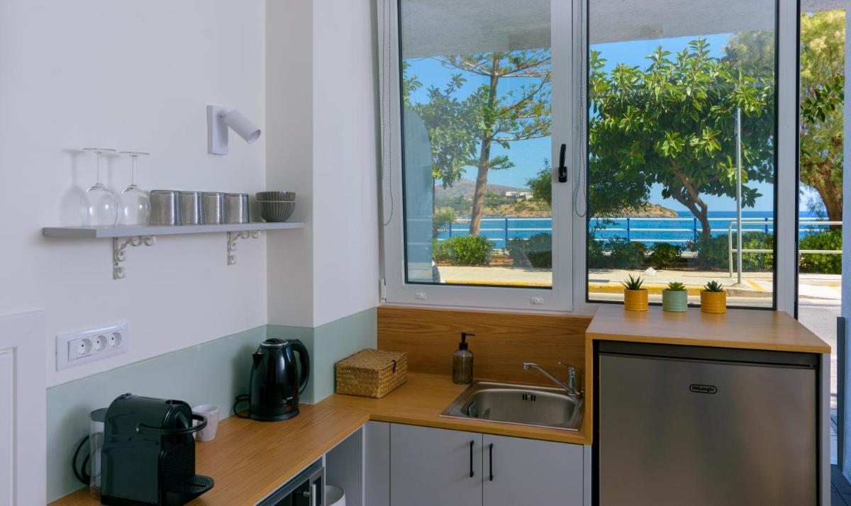 The sea - Housity
