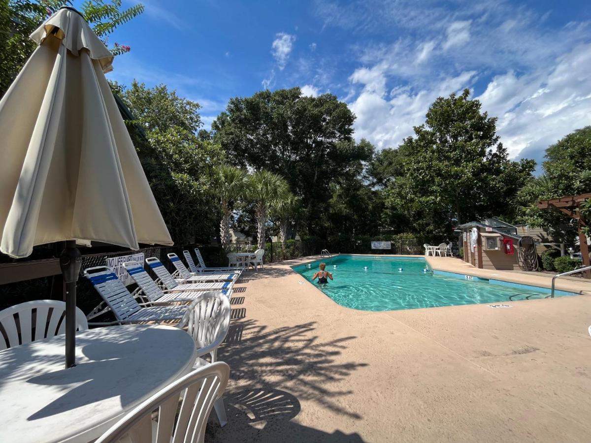 Heron Pointe D-7 by Palmetto Vacations - Housity