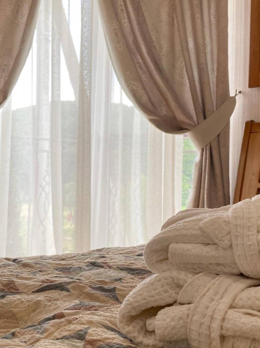 Mini hotel Solnce Karpat - Housity