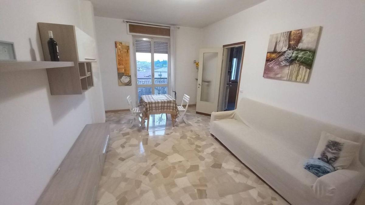 Apartment In Condominium With Panoramic View - Housity