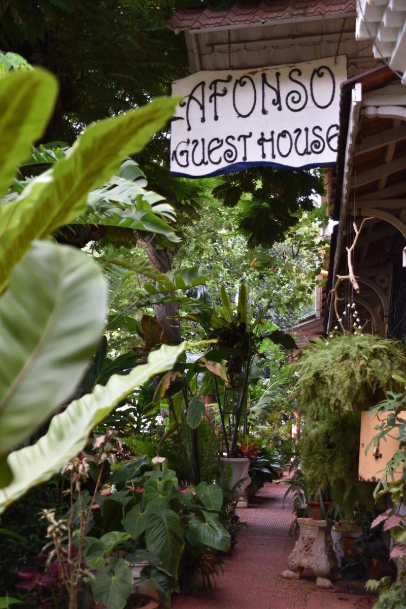 Afonso Guest House - Housity