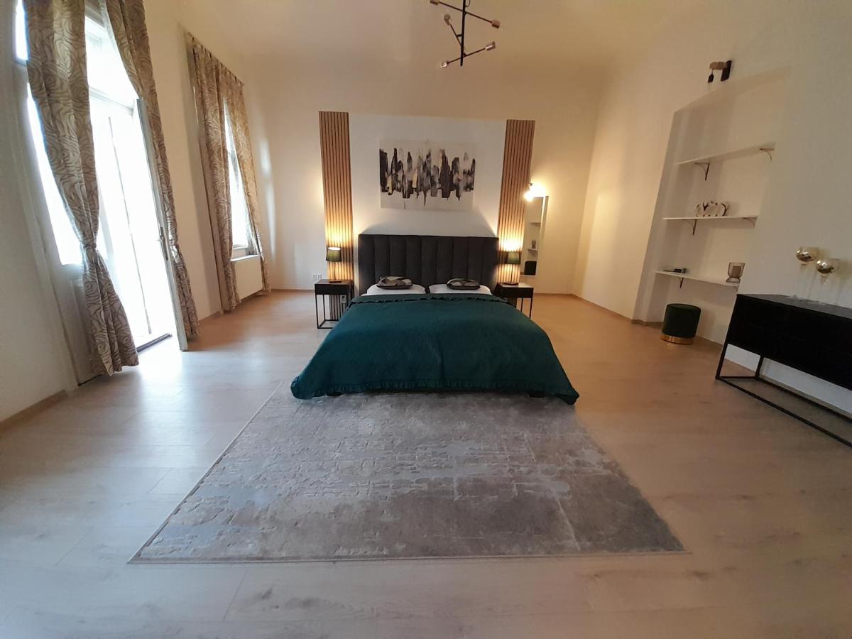 Entrez Apartment 3 - Historical Centre - Hizvo