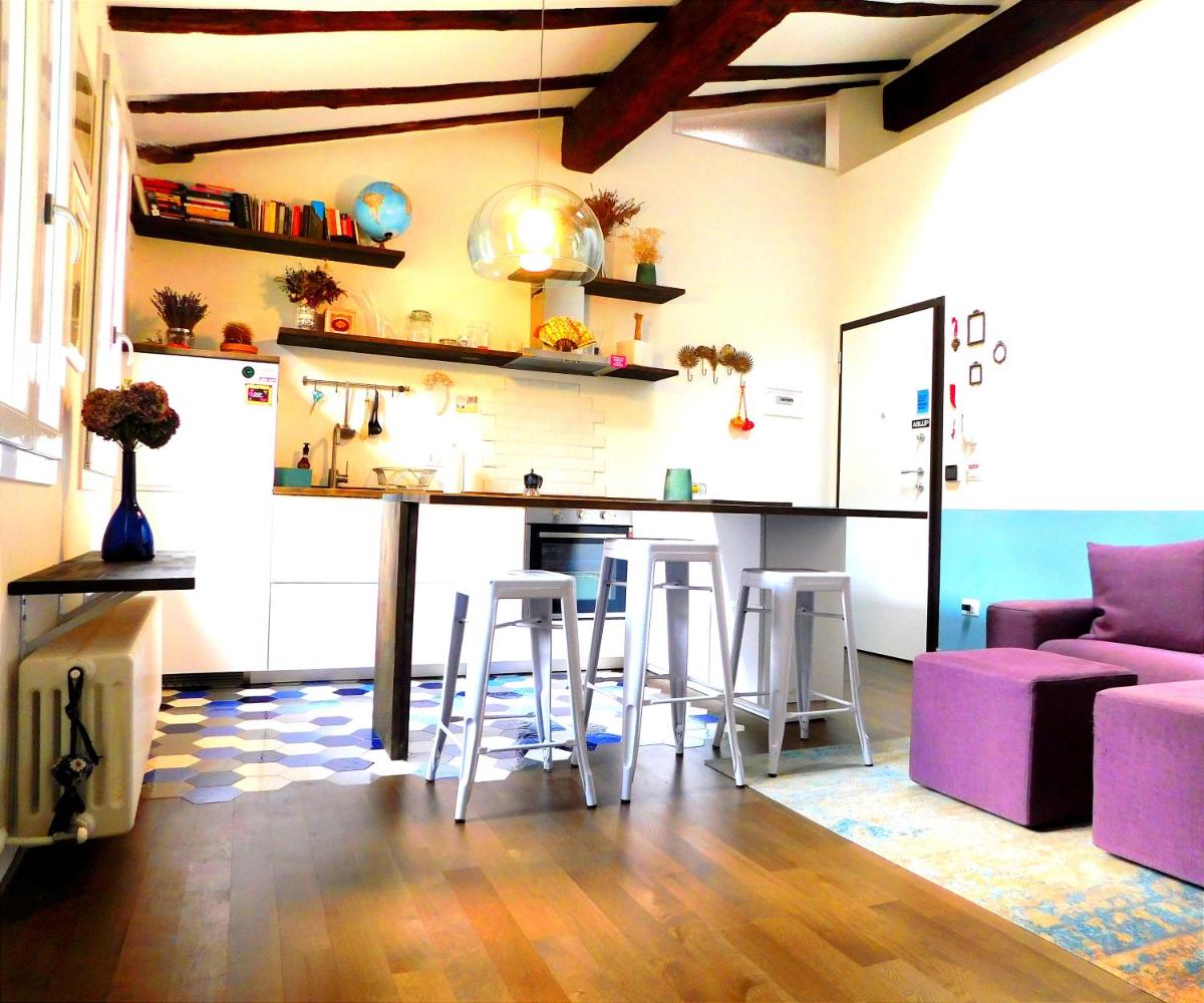 Bologna city center Aldrovandi flat - Housity