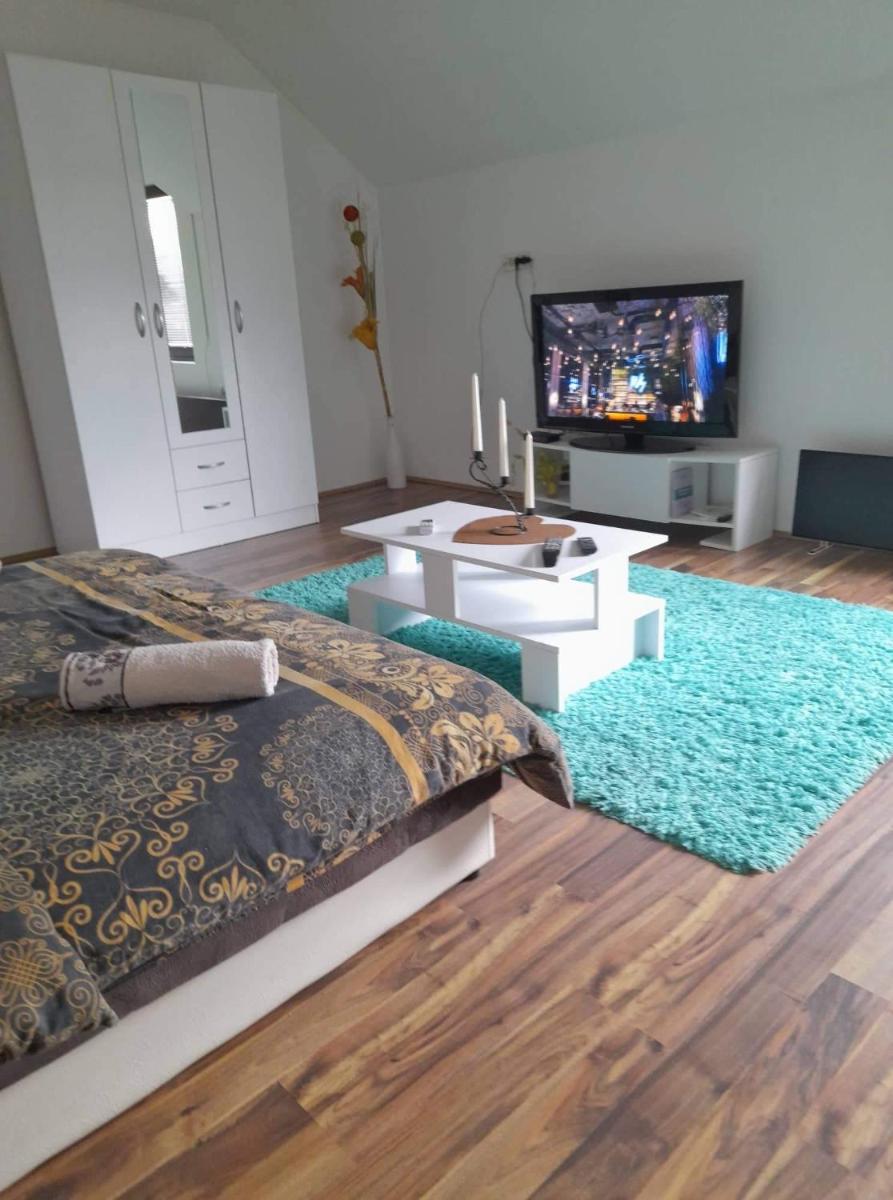 Stan na dan Gornji Milanovac-centar-Nova gradnja - Housity