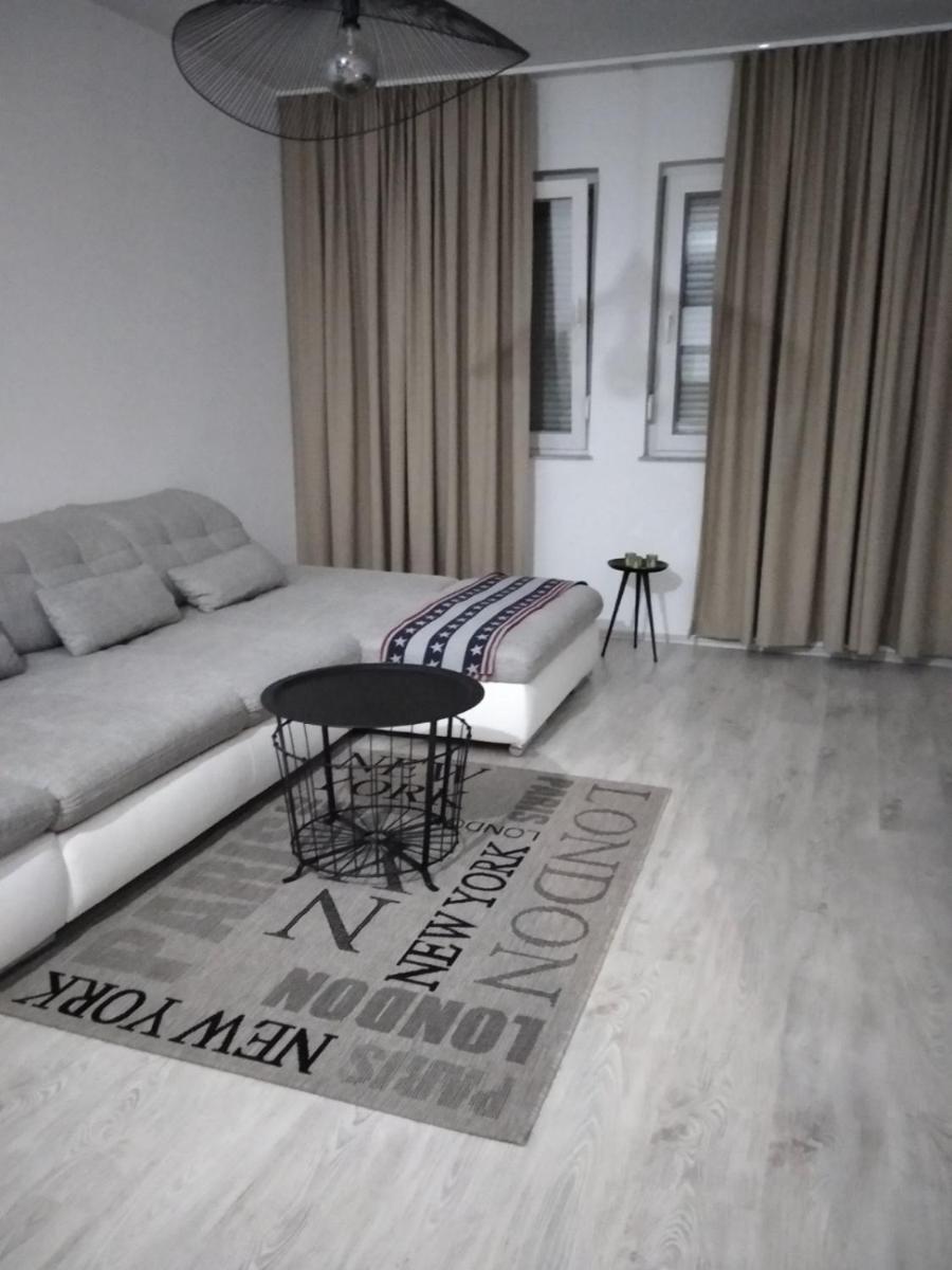 Wohnung Lipjan - Housity
