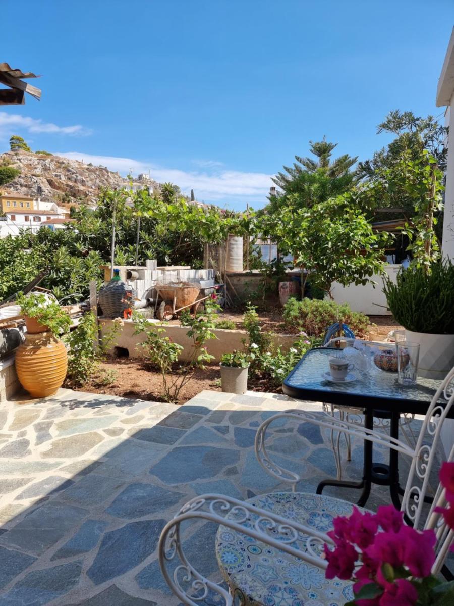Sweet Stone House - Housity