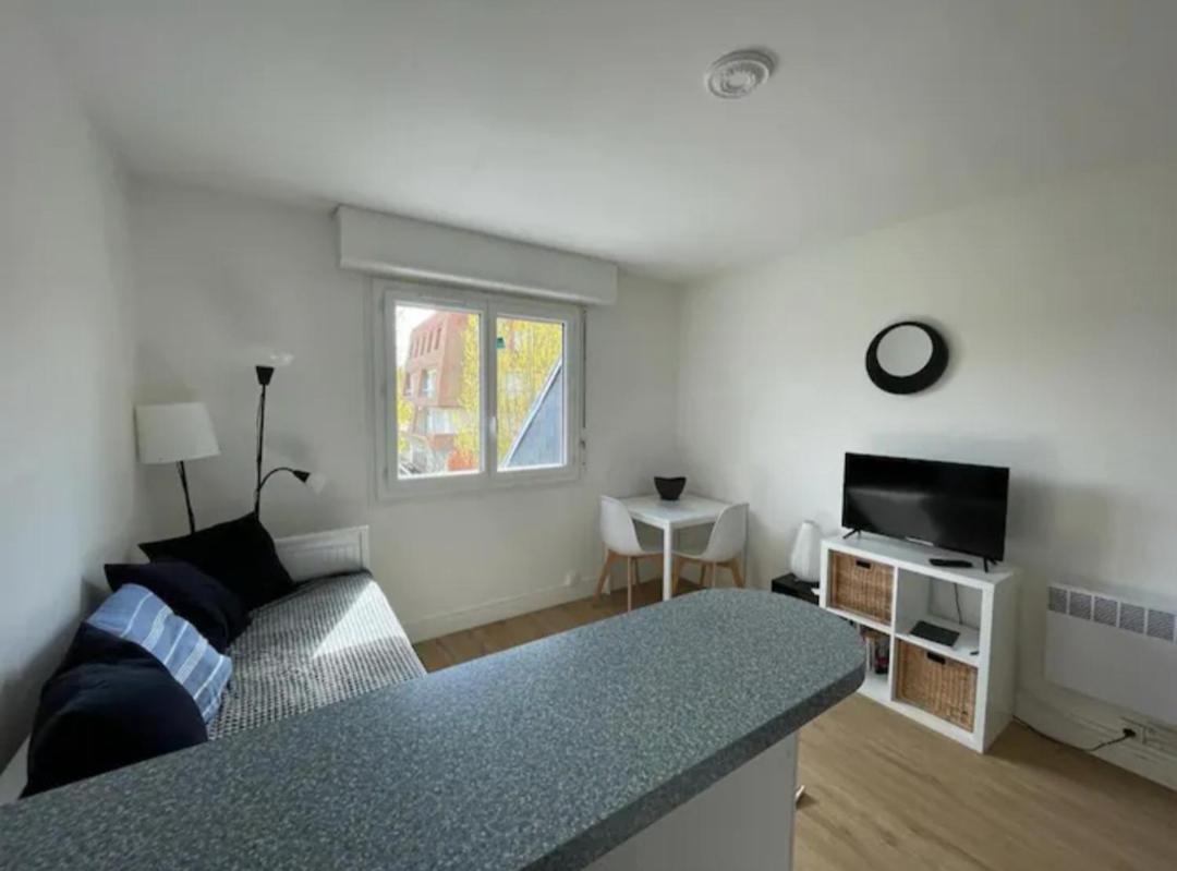 Studio sur la côte fleurie à houlgate. - Housity