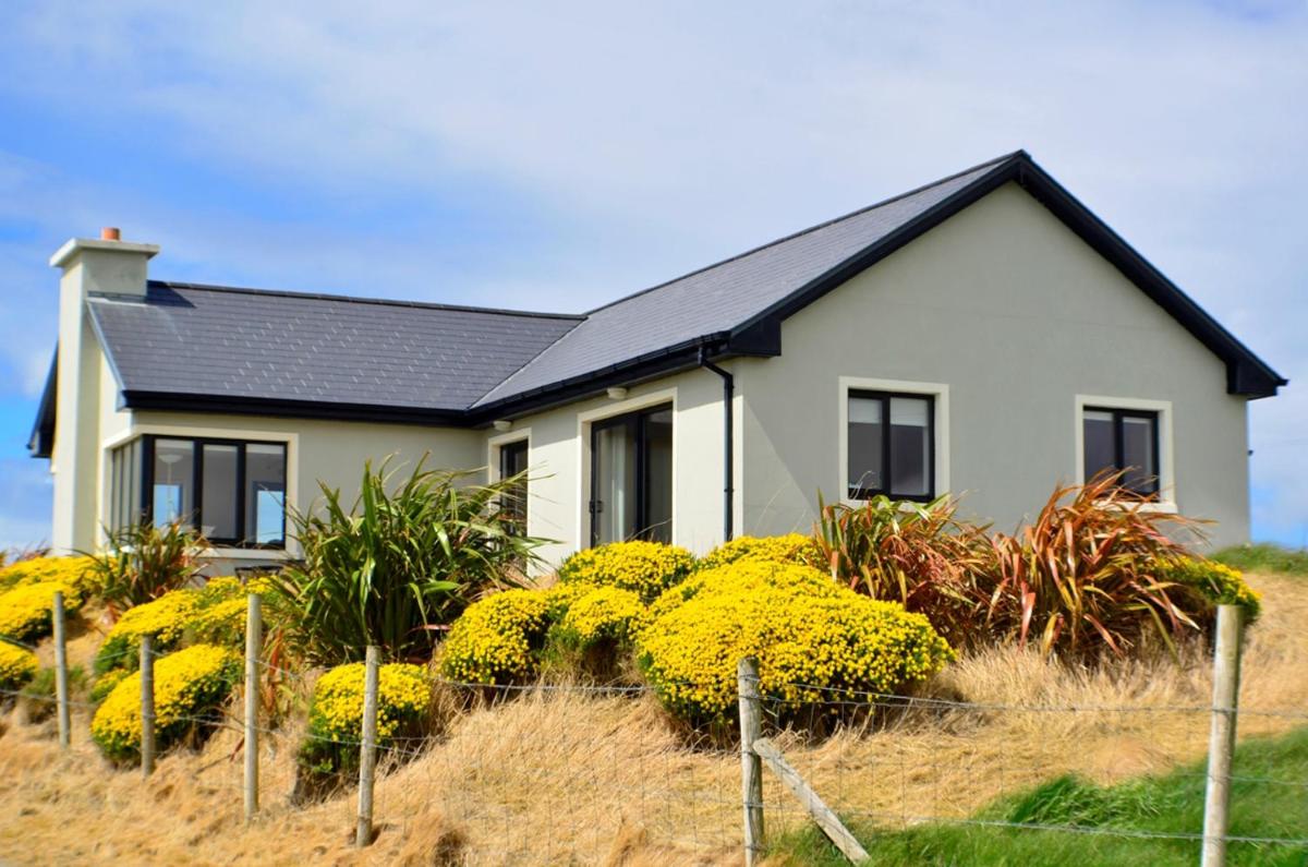 Cottage 103 - Claddaghduff - Housity