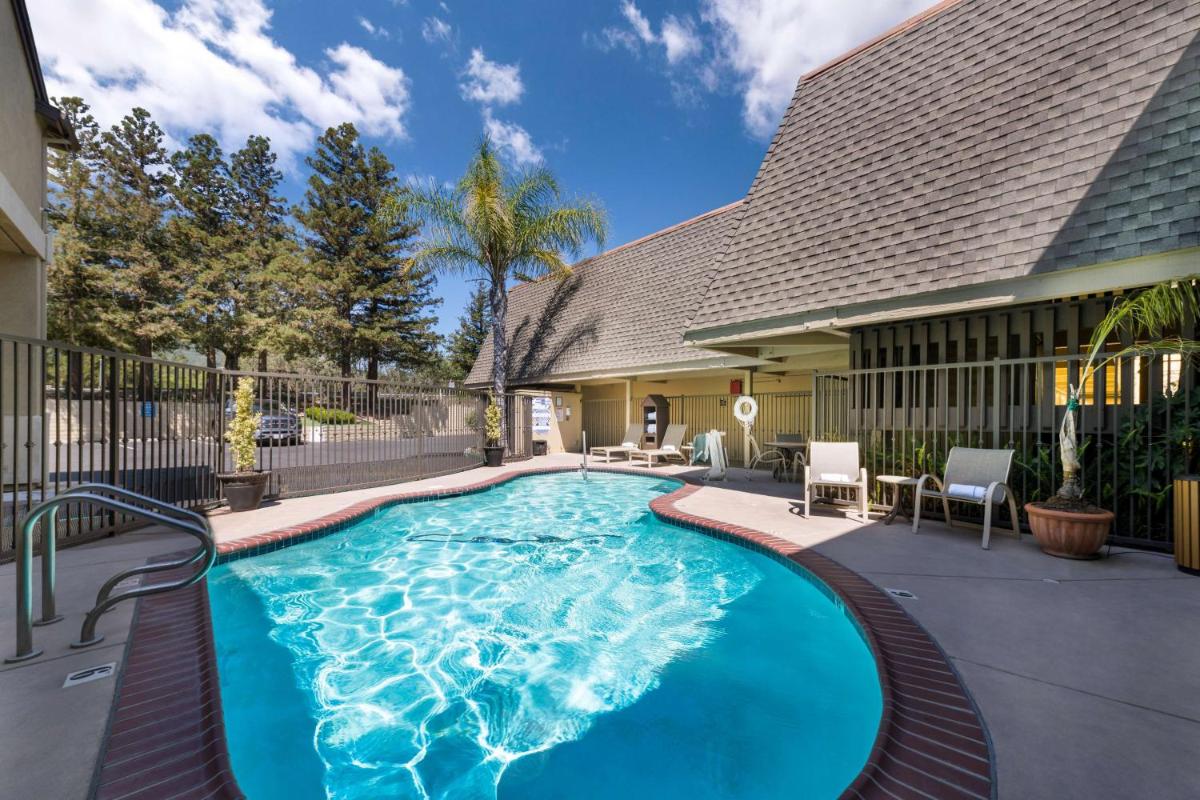 Best Western Danville Sycamore Inn - Housity