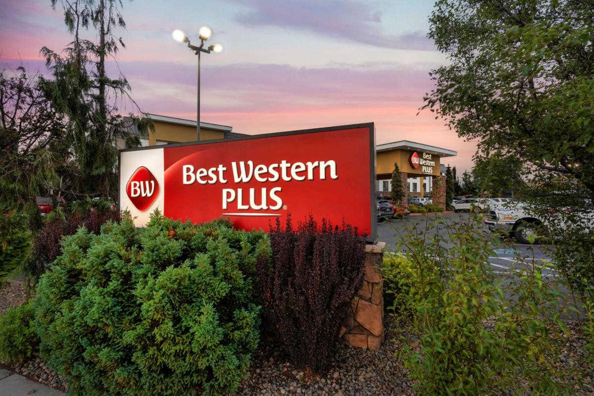 Best Western Plus Olympic Inn - Housity