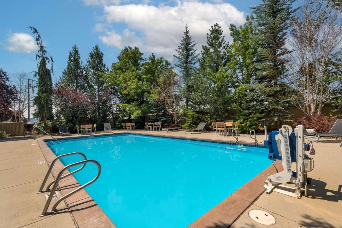 Best Western Plus Olympic Inn - Housity