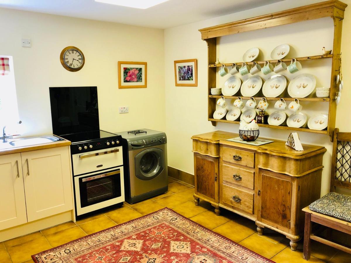 Charming Hen Cottage Countryside Retreat Lincoln - Housity
