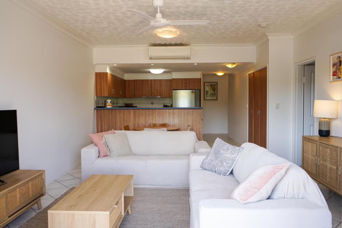 4/100 The Esplanade - Housity